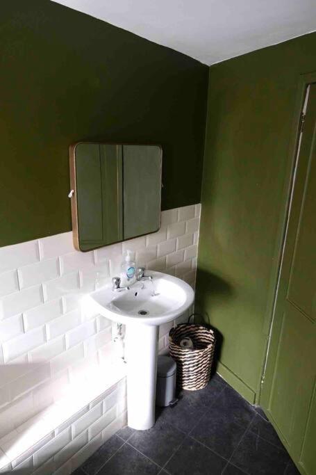 Regency Cottage 10 Minutes From Bath City Centre Extérieur photo